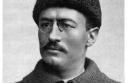 1927 年鲁迅婉拒诺贝尔文学奖提名，称自己不配，一年后胡适也收到邀请