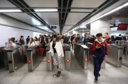 西安平安夜地铁运营调整：北大街和小寨站跨站运营，注意行程安排
