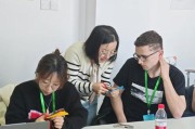 青年博士逄思佳教授澳大利亚学生中国剪纸艺术，传承中华文化