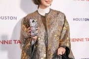 张俪孙俪惊艳造型共同点：三角碎刘海谁梳谁美