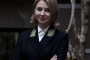 乌克兰久攻不下，俄罗斯最美检察长因反战言论被普京解雇？