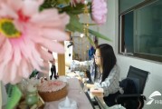 90 后女孩蝶衣：用粘土创造二次元世界，手办原型师的匠心之旅