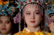 贾府大小姐元春封妃，为何预示了贾府的没落？
