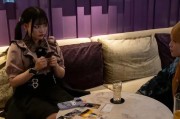 与完美男友约会，账单我来付？探究二次元圈层内兴起的 cos 委托活动
