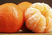 橘子是什么颜色的 (橘子是什么颜色什么形状)