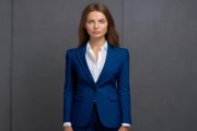 克里米亚前美女检察长波克隆斯卡娅离婚，私生活巨变引关注