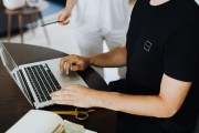 SEO外包公司服务费用是多少 (seo外包公司需要什么)