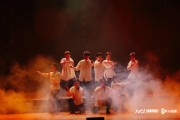 开心麻花2024年度大戏咏春佛山上演，传承与坚守的动人故事
